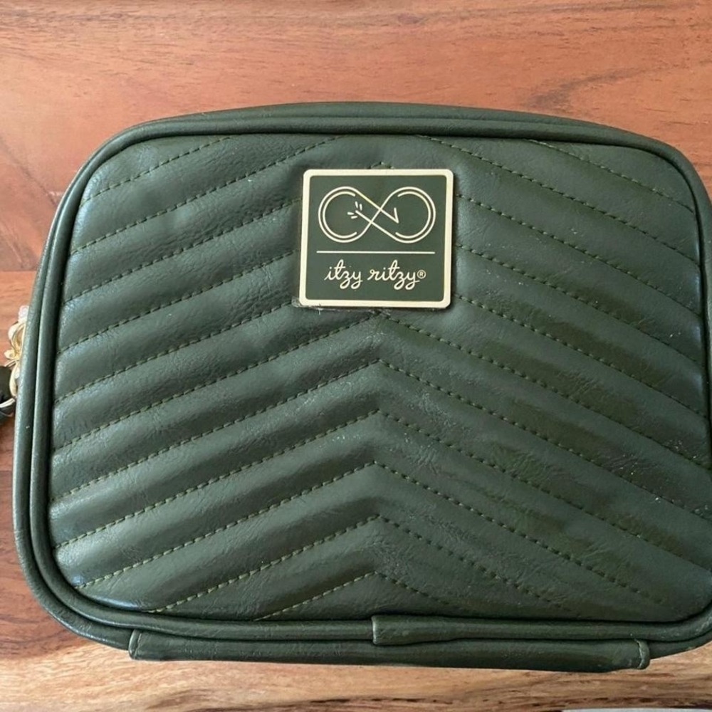 Itzy Ritzy Crossbody Green Bag‎